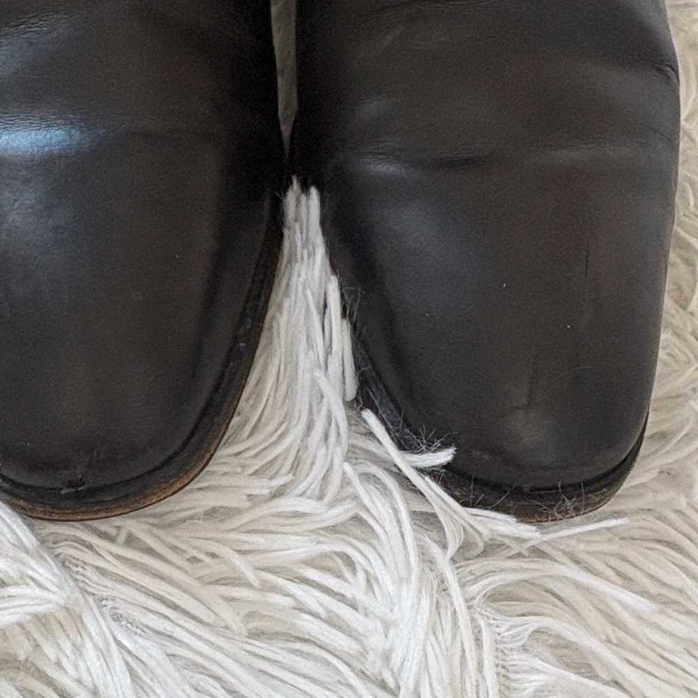 Salvatore Ferragamo Vintage Black Leather Mid-Calf Boot with Signiture Emblem - Picture 6 of 12